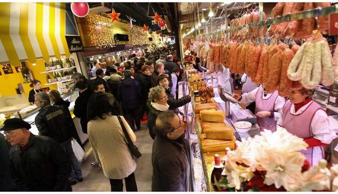 Les halles de lyon paul bocuse fetent noel avec les meres lyonnaises 1482007276 - Attribut alt par défaut.